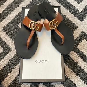 Gucci Leather Thong Sandal with double G’s - Size 36